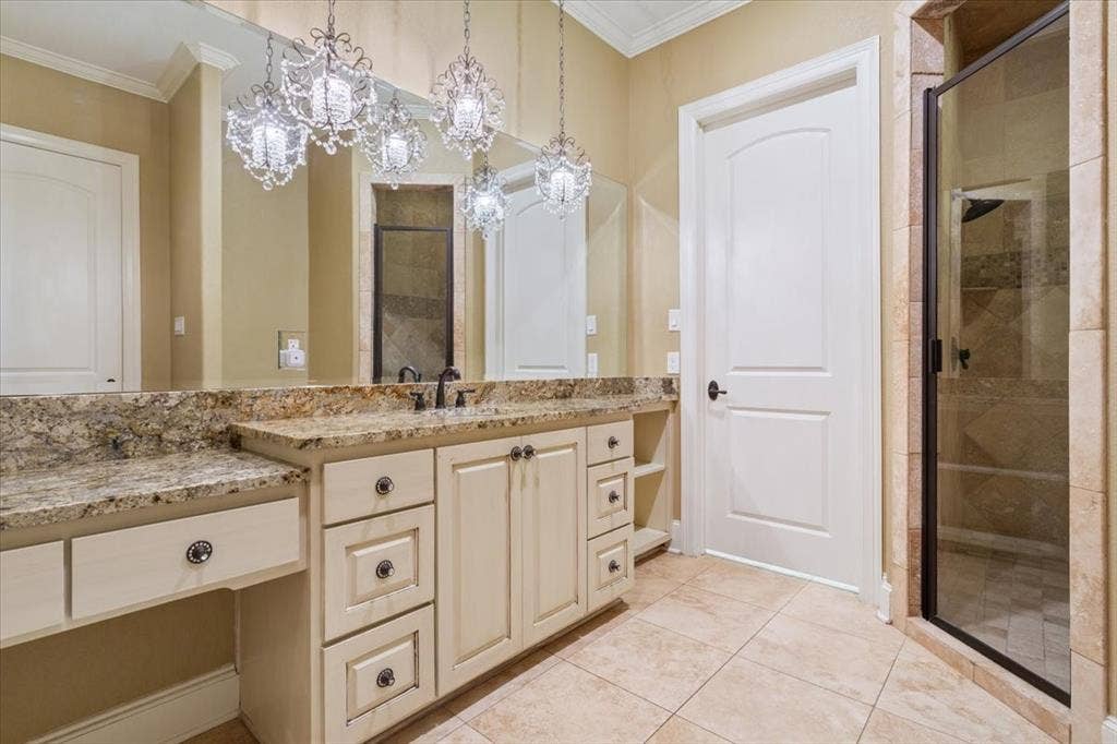 10020 Hidden Bluff, Waco, TX 76657 10020 Hidden Bluff, Waco, TX 76657