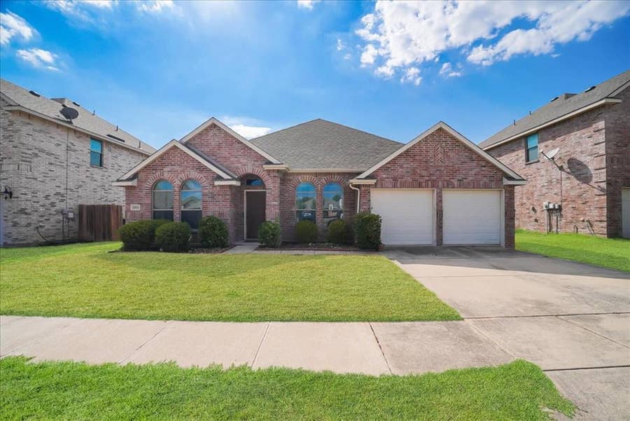 Property photo for 1010 Canterbury Drive, Prosper, TX