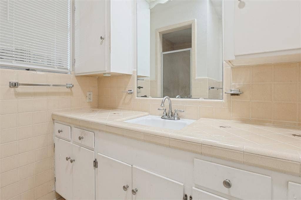 4515 Dove Creek Way, Dallas, TX 75232