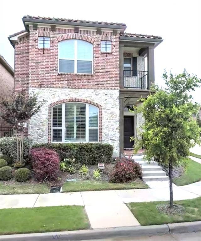 Property photo for 6683 Escondido Street, Irving, TX