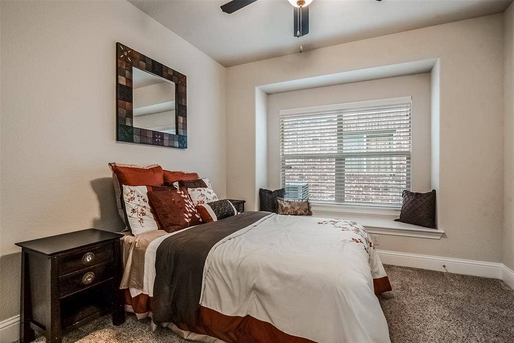 1482 Willingham Drive, Allen, TX 75013 Downstairs guest bedroom