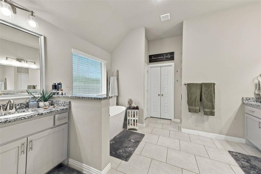 350 Timbers Circle, Poolville, TX 76487 350 Timbers Circle, Poolville, TX 76487