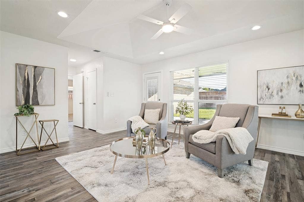 4410 Meadowview Drive, Mesquite, TX 75150 4410 Meadowview Drive, Mesquite, TX 75150