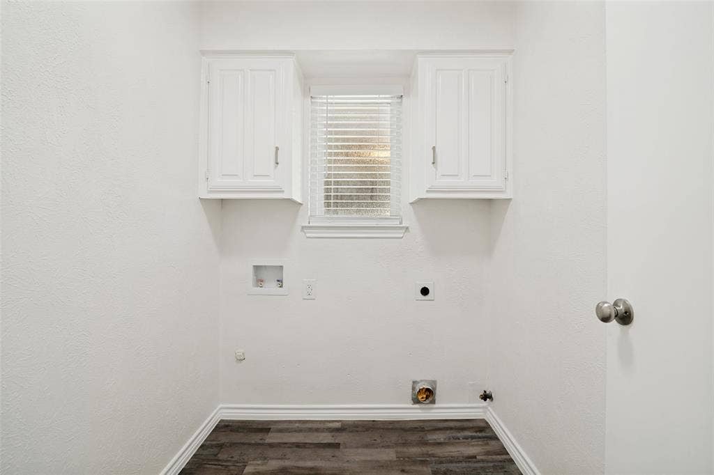 4410 Meadowview Drive, Mesquite, TX 75150 4410 Meadowview Drive, Mesquite, TX 75150