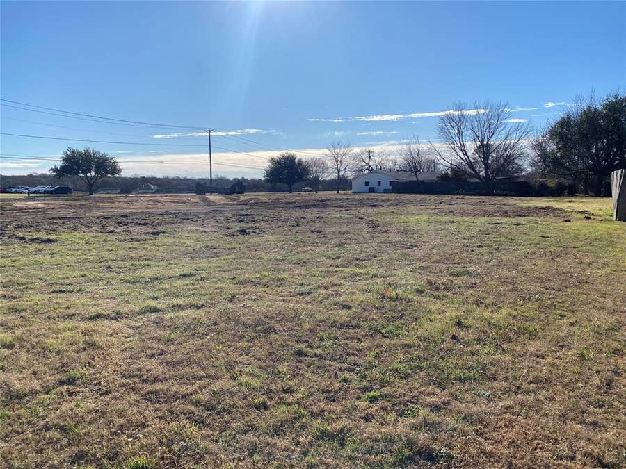 Property photo for 7220 Woodbend Park Road, North Richland Hills, TX