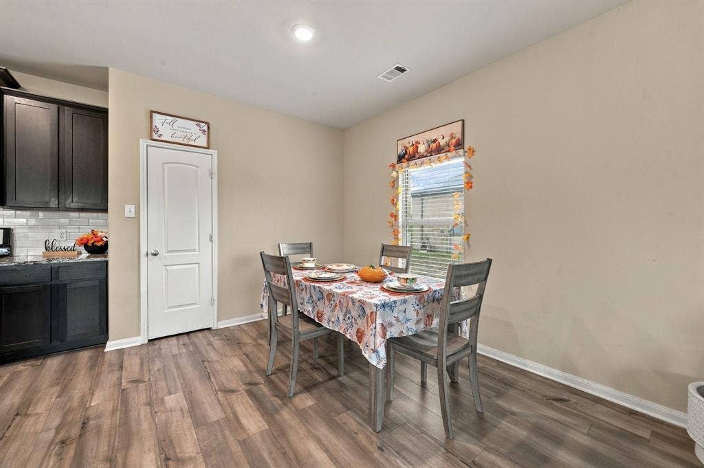 1405 Kite Street, DeSoto, TX 75115 1405 Kite Street, DeSoto, TX 75115