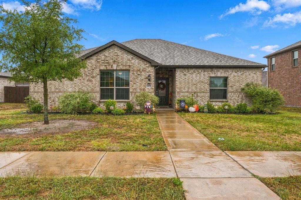 1405 Kite Street, DeSoto, TX 75115 1405 Kite Street, DeSoto, TX 75115