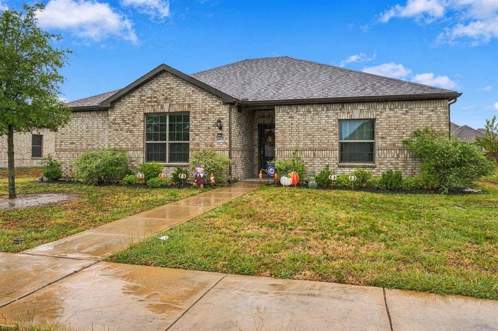 1405 Kite Street, DeSoto, TX 75115 1405 Kite Street, DeSoto, TX 75115