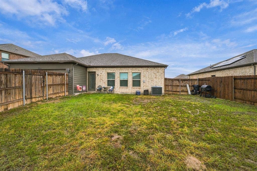 1405 Kite Street, DeSoto, TX 75115 1405 Kite Street, DeSoto, TX 75115