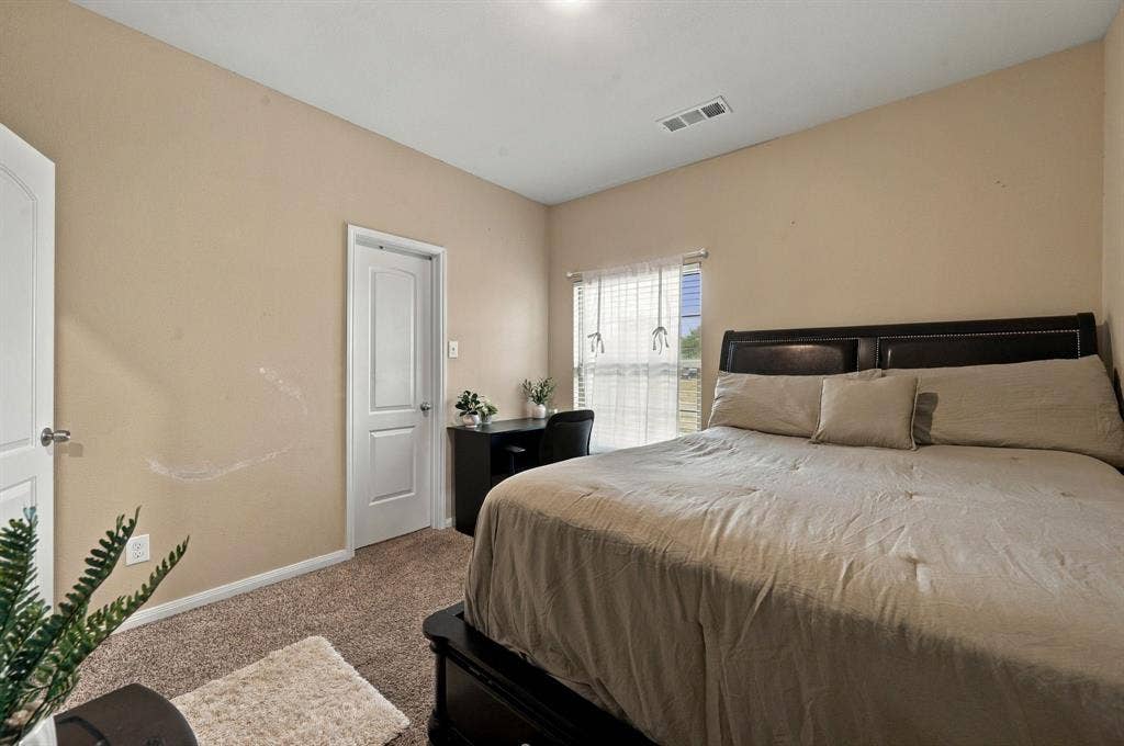 1405 Kite Street, DeSoto, TX 75115 1405 Kite Street, DeSoto, TX 75115