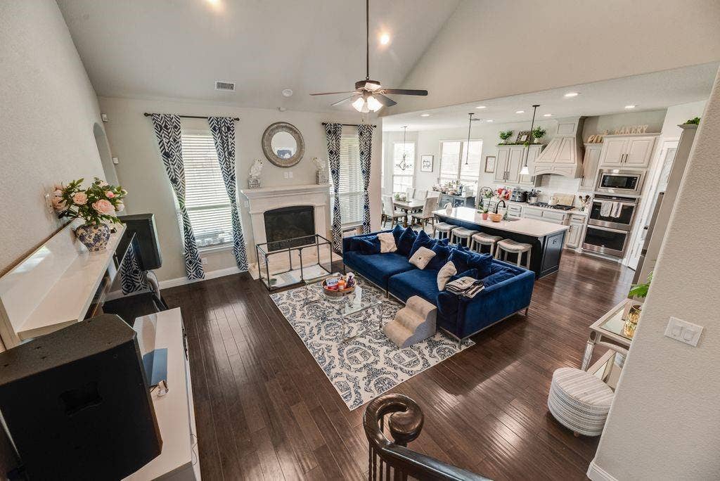 4612 Morning Glory Lane, Mansfield, TX 76063