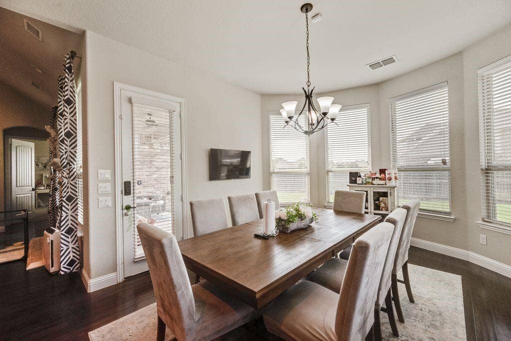 4612 Morning Glory Lane, Mansfield, TX 76063