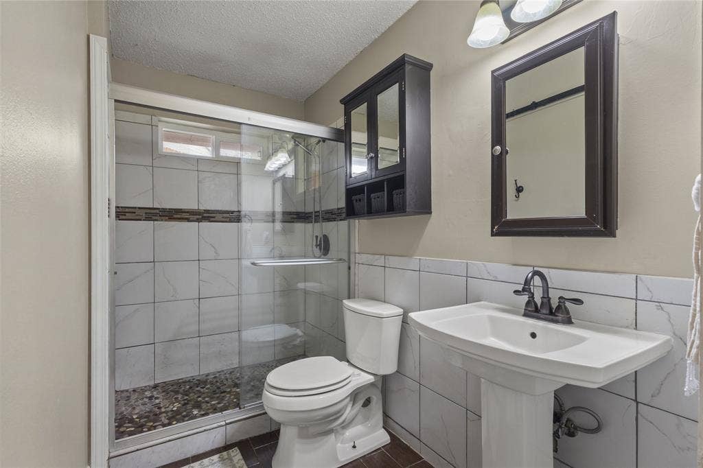 9790 Camfield Road, Frisco, TX 75033 9790 Camfield Road, Frisco, TX 75033