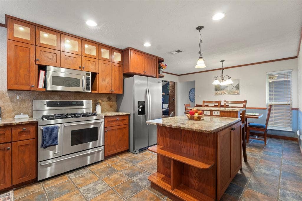9790 Camfield Road, Frisco, TX 75033 9790 Camfield Road, Frisco, TX 75033