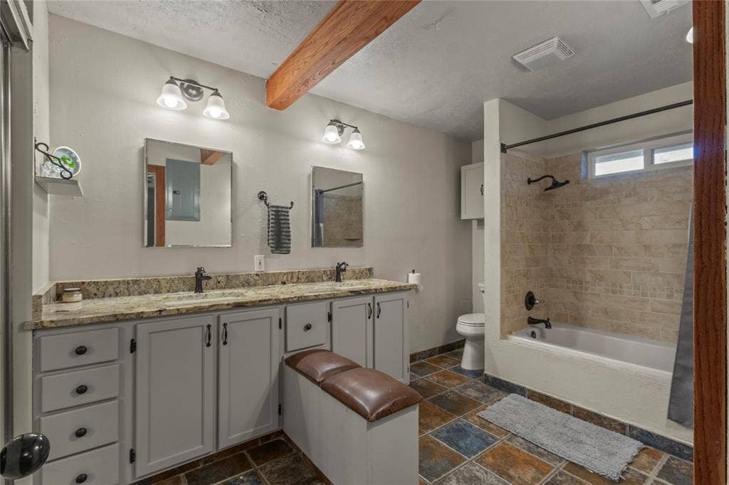 9790 Camfield Road, Frisco, TX 75033 Primary Bathroom