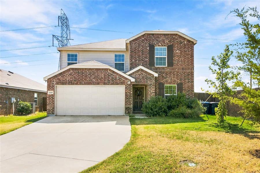Property photo for 4749 Greenham Lane, Fort Worth, TX