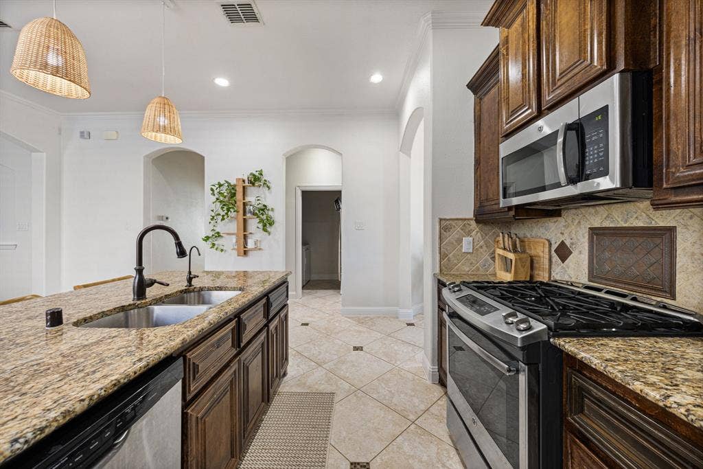3005 Flint Rock Drive, Forney, TX 75126 3005 Flint Rock Drive, Forney, TX 75126
