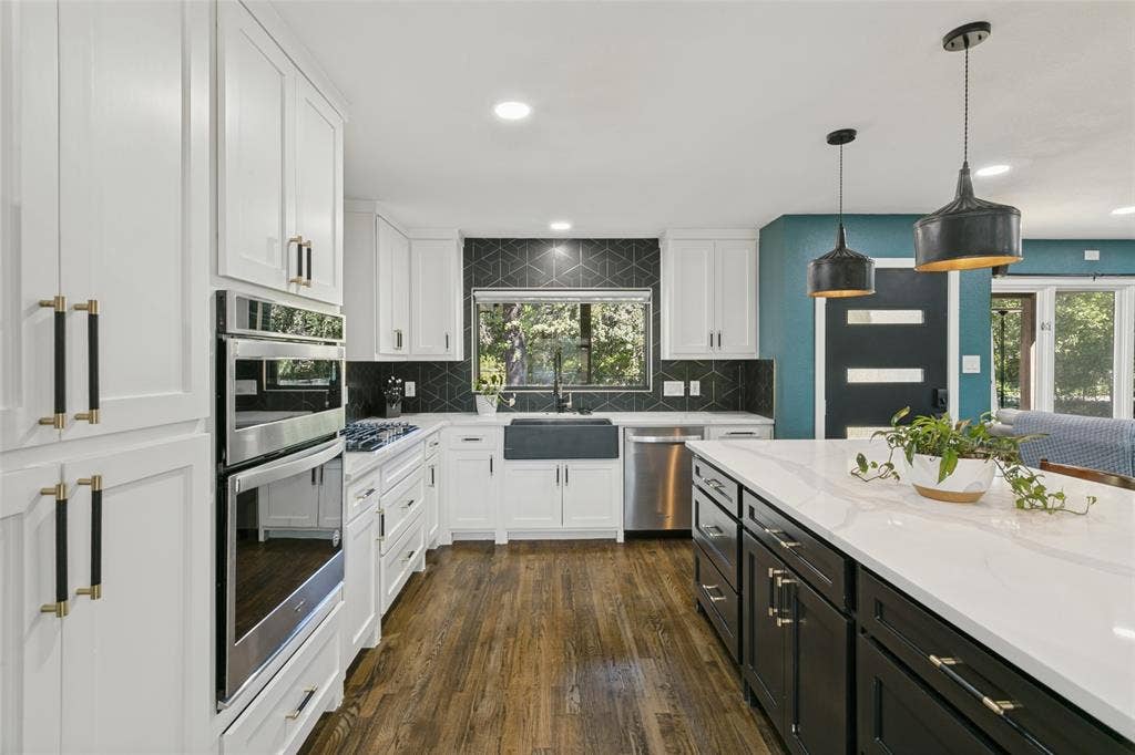 5704 Pecan Circle, Alvarado, TX 76009