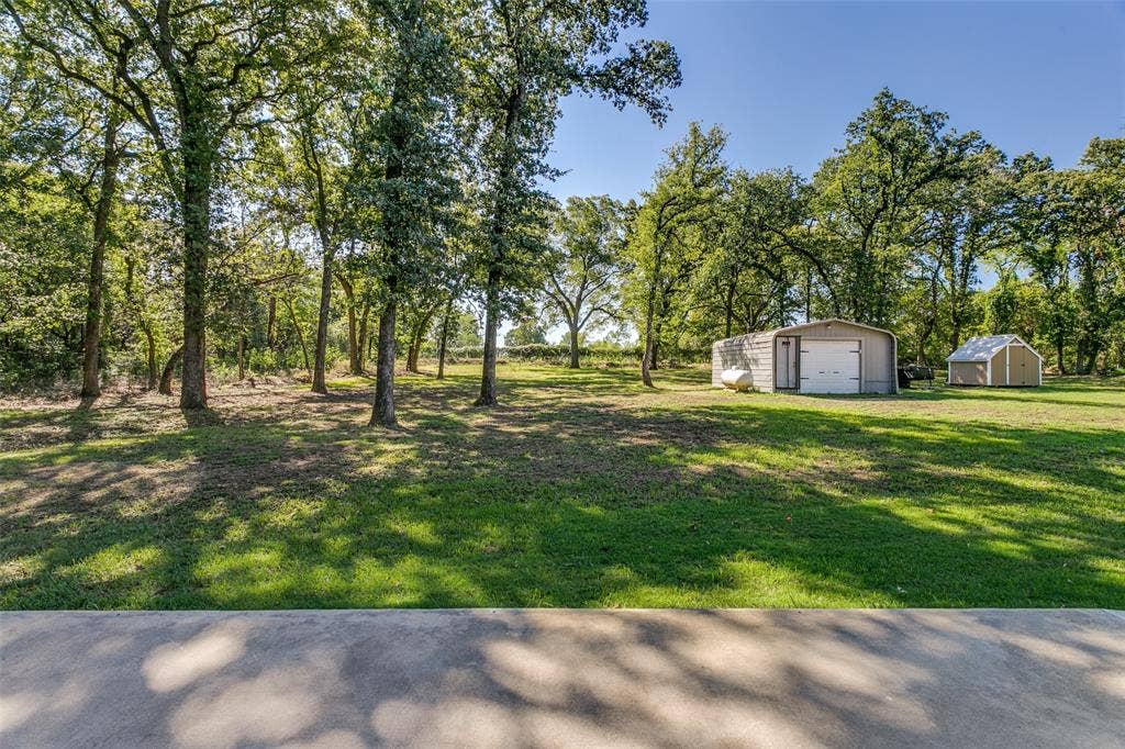 5704 Pecan Circle, Alvarado, TX 76009