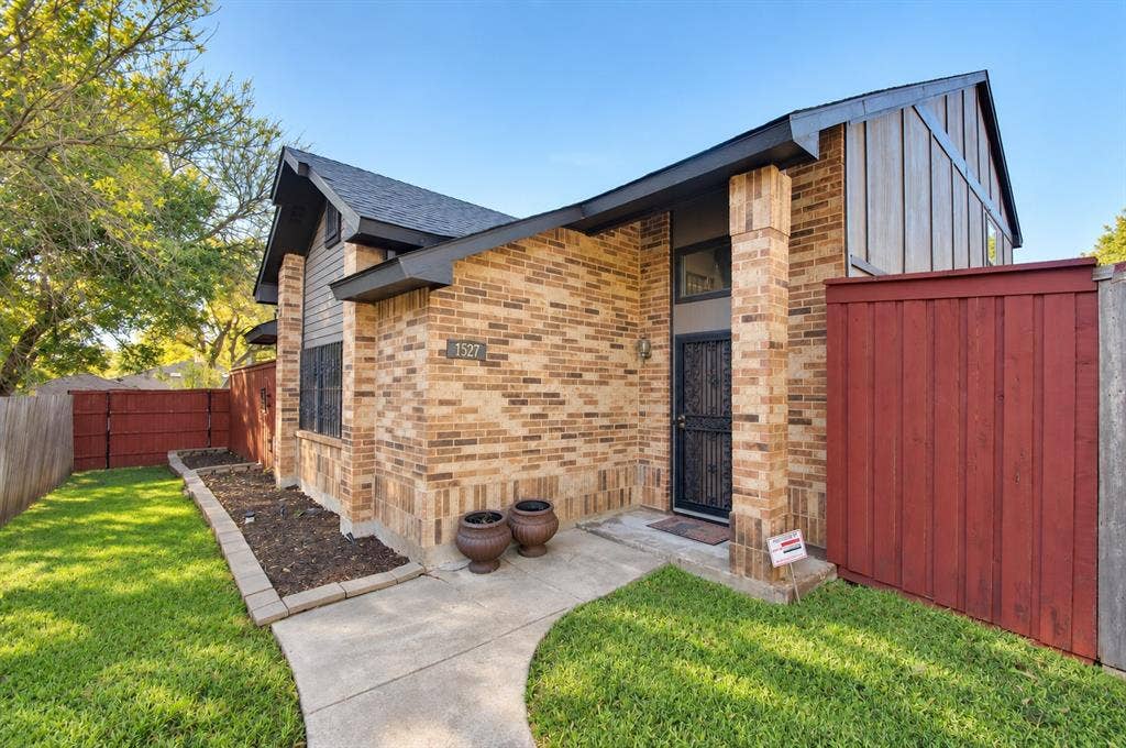 1527 Hancock Drive, Mesquite, TX 75149 1527 Hancock Drive, Mesquite, TX 75149
