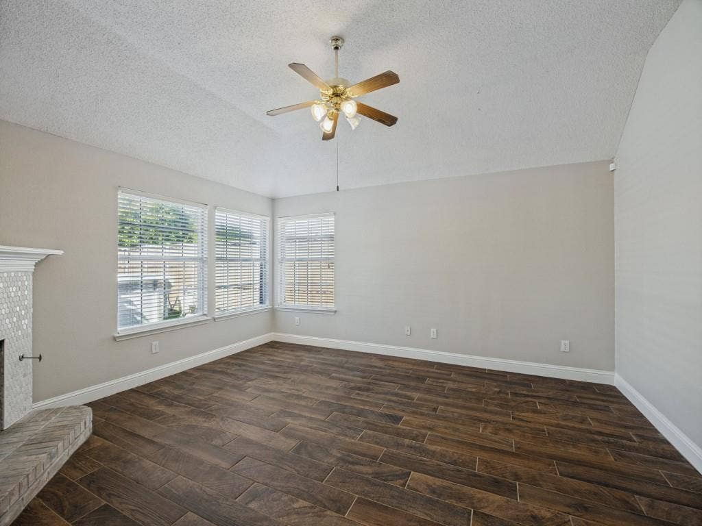 741 Lauren Way, Allen, TX 75002 741 Lauren Way, Allen, TX 75002