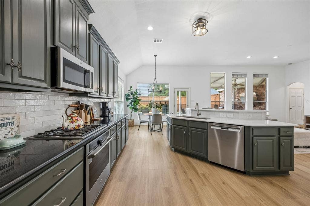 7462 Chinaberry Lane, Frisco, TX 75033