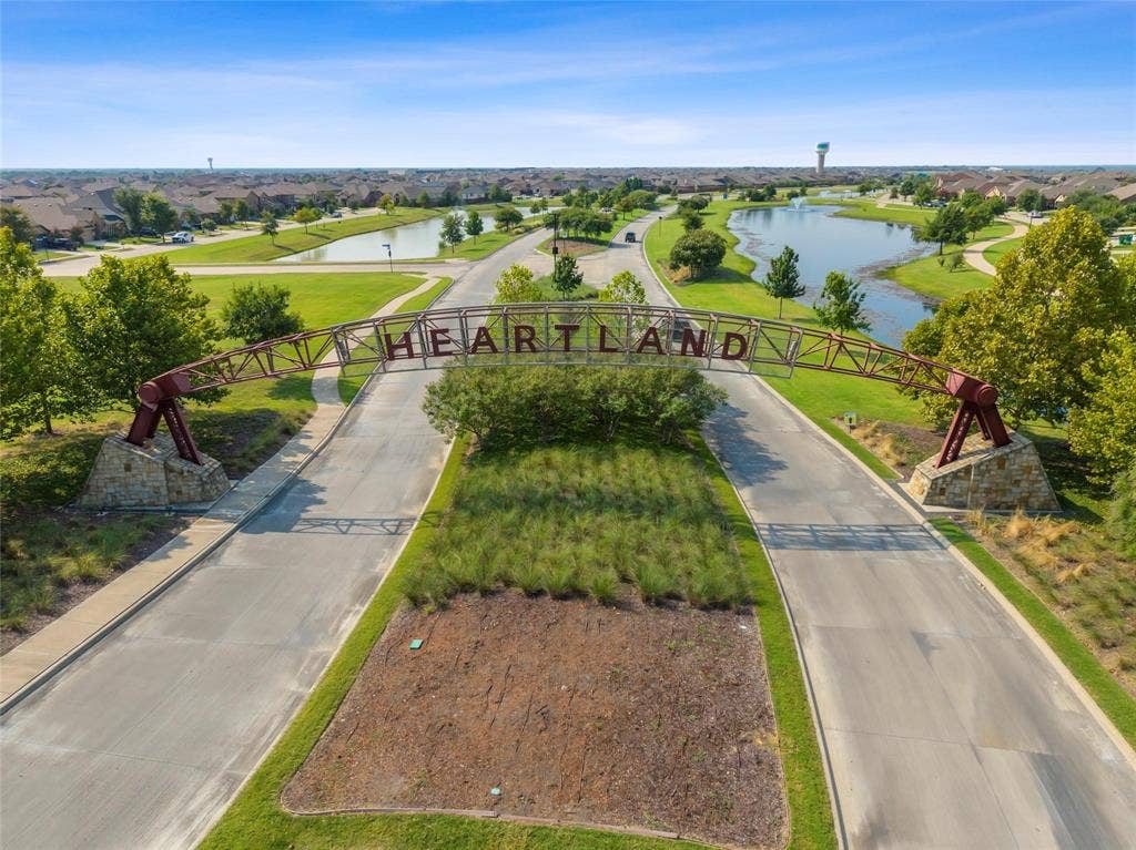 1895 Indigo Lane, Forney, TX 75126 1895 Indigo Lane, Forney, TX 75126