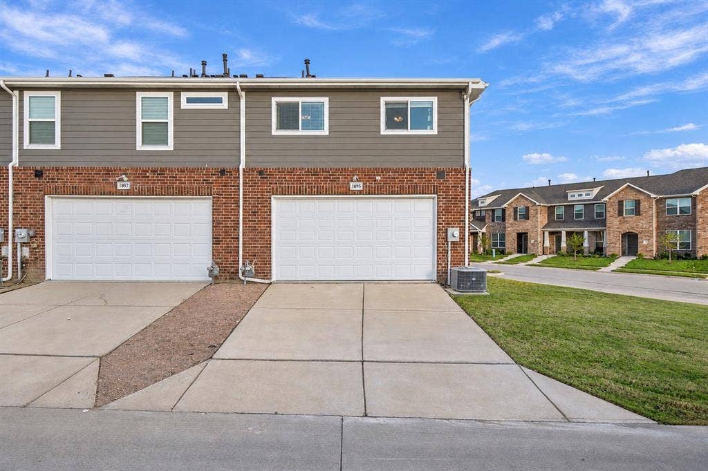 1895 Indigo Lane, Forney, TX 75126 1895 Indigo Lane, Forney, TX 75126