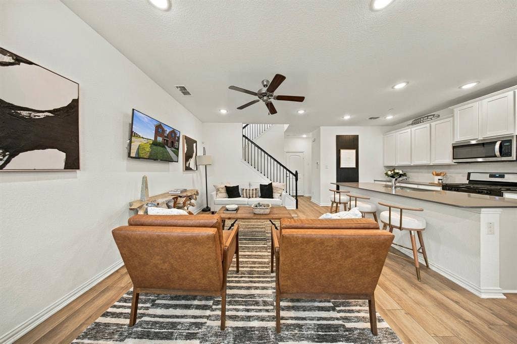 1895 Indigo Lane, Forney, TX 75126 1895 Indigo Lane, Forney, TX 75126