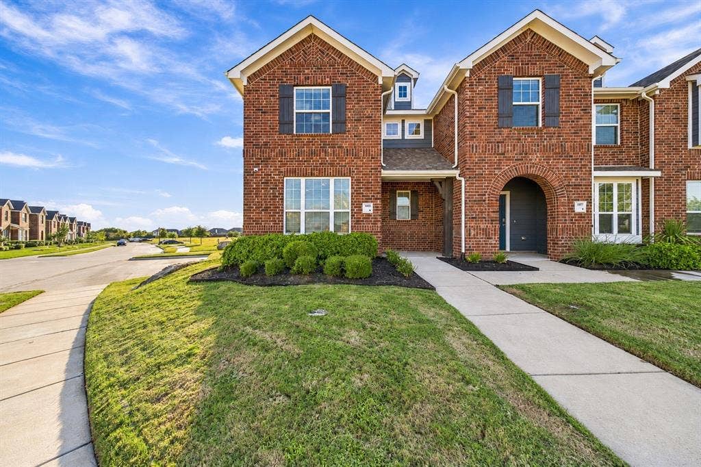 1895 Indigo Lane, Forney, TX 75126 1895 Indigo Lane, Forney, TX 75126