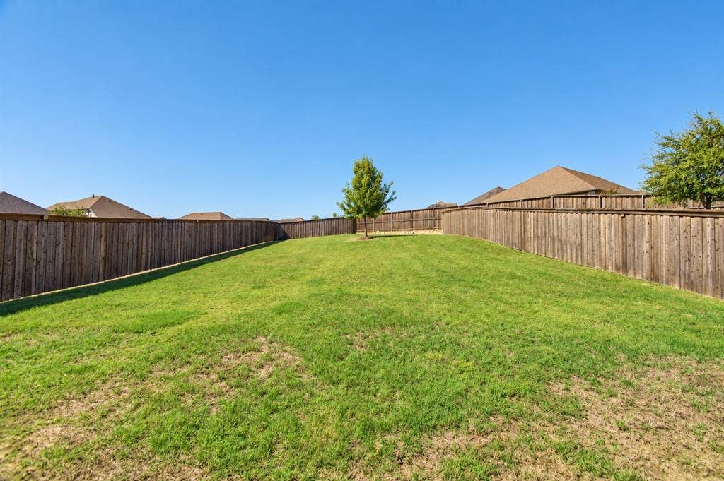 10208 Hanks Creek Road, Fort Worth, TX 76126 10208 Hanks Creek Road, Fort Worth, TX 76126