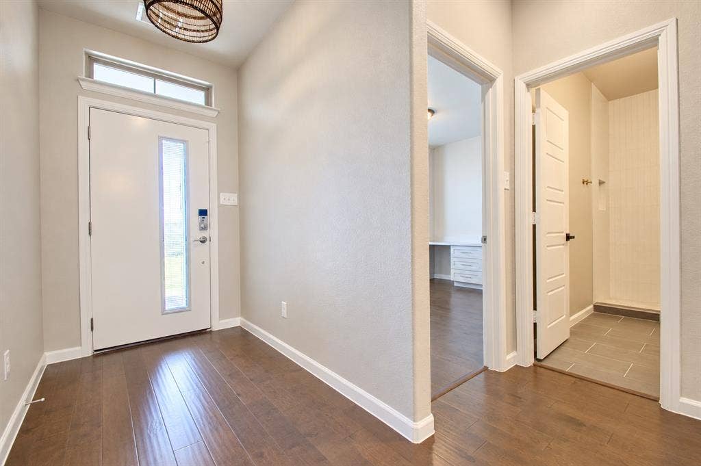 10208 Hanks Creek Road, Fort Worth, TX 76126 10208 Hanks Creek Road, Fort Worth, TX 76126