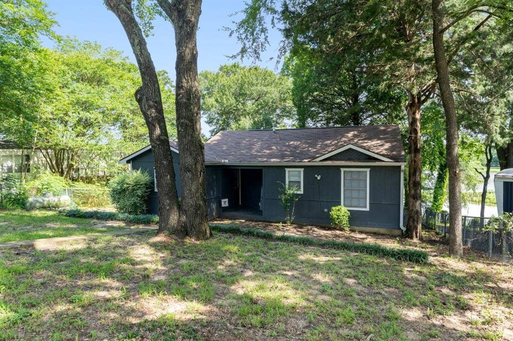 140 Lynn Creek Drive, Mabank, TX 75156 140 Lynn Creek Drive, Mabank, TX 75156