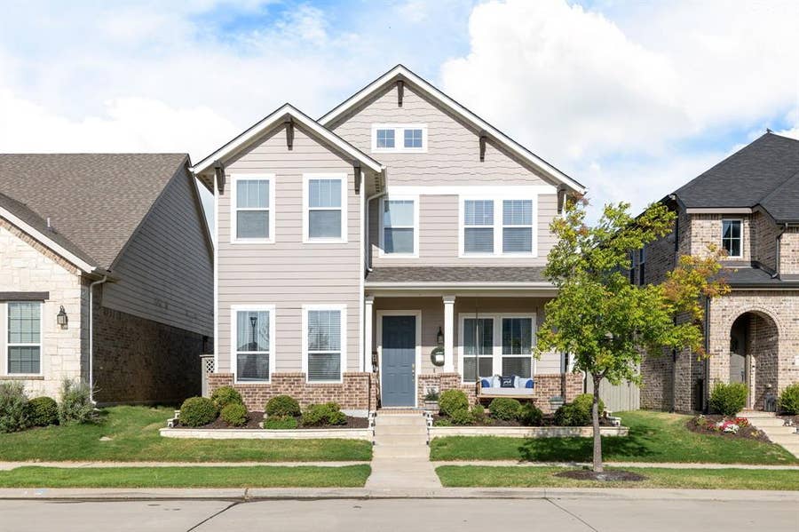 Property photo for 816 Pearl Place, Northlake, TX