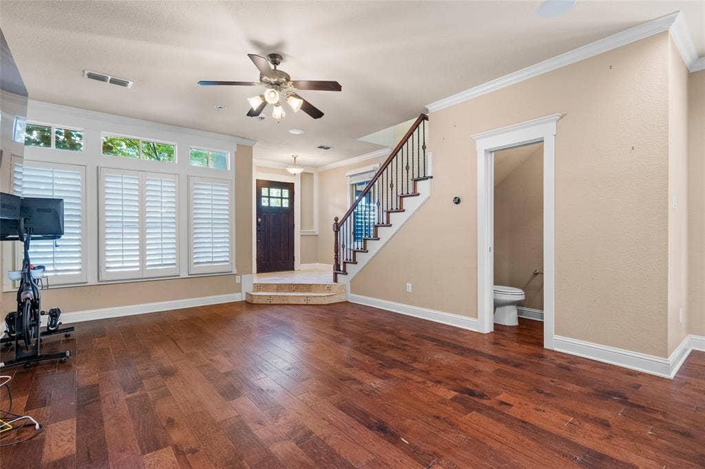1906 Malone Cliff View, Dallas, TX 75208 1906 Malone Cliff View, Dallas, TX 75208