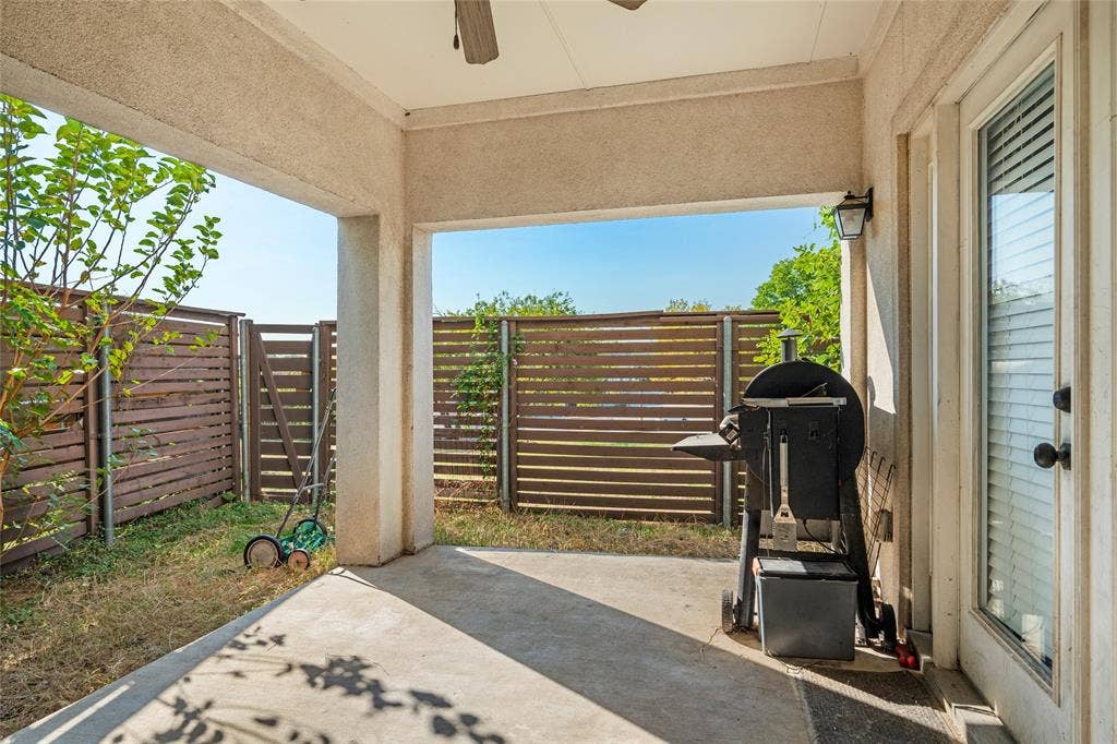 1906 Malone Cliff View, Dallas, TX 75208 1906 Malone Cliff View, Dallas, TX 75208