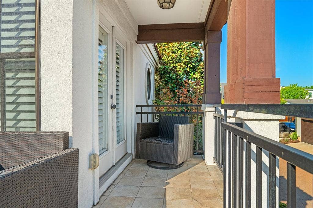 1906 Malone Cliff View, Dallas, TX 75208 1906 Malone Cliff View, Dallas, TX 75208