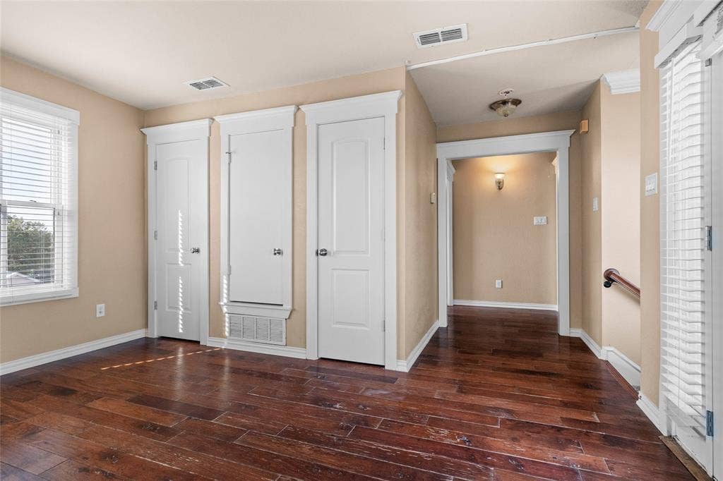 1906 Malone Cliff View, Dallas, TX 75208 1906 Malone Cliff View, Dallas, TX 75208