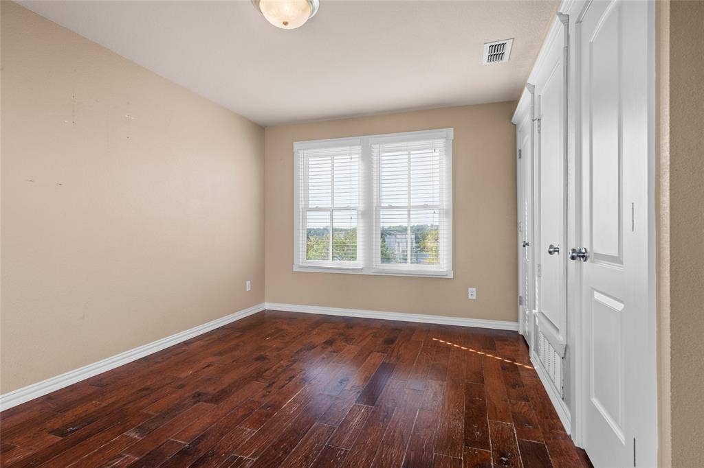1906 Malone Cliff View, Dallas, TX 75208 1906 Malone Cliff View, Dallas, TX 75208