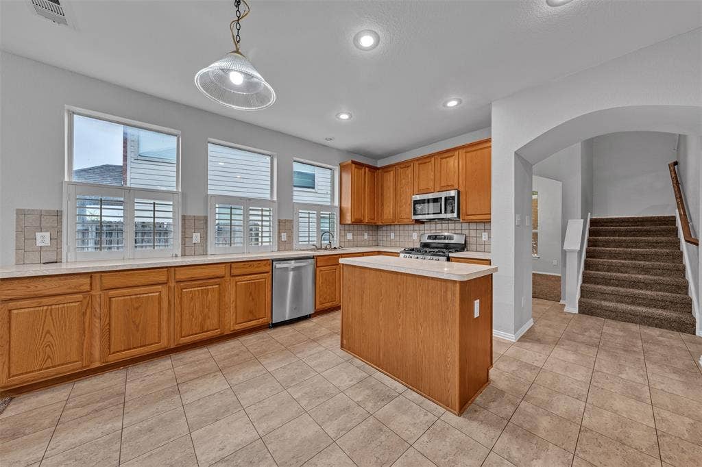 5448 Pecan Creek Circle, Fort Worth, TX 76244 5448 Pecan Creek Circle, Fort Worth, TX 76244