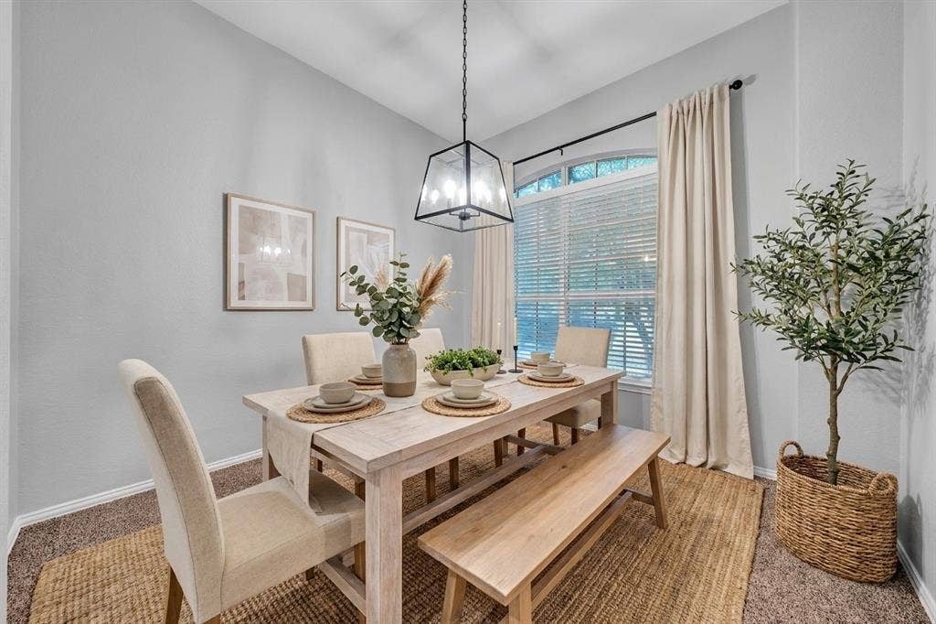 5448 Pecan Creek Circle, Fort Worth, TX 76244 Virtual Staging