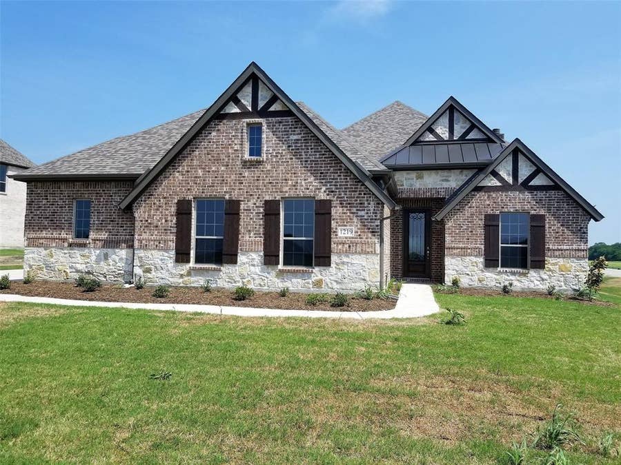 Property photo for 397 Willie's Court, Whitesboro, TX