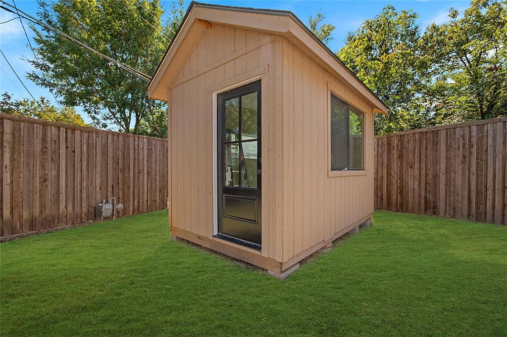 4074 Cedar Bayou Drive, Dallas, TX 75244 Backyard Studio