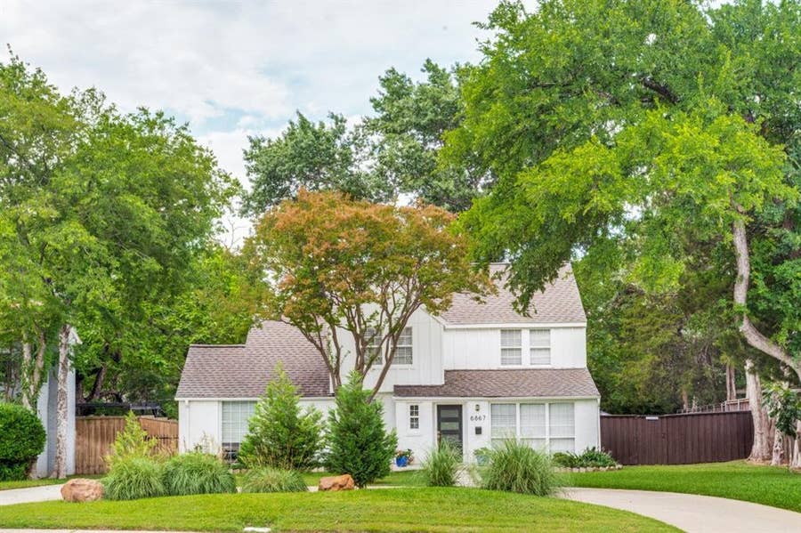 Property photo for 6867 Gaston Avenue, Dallas, TX