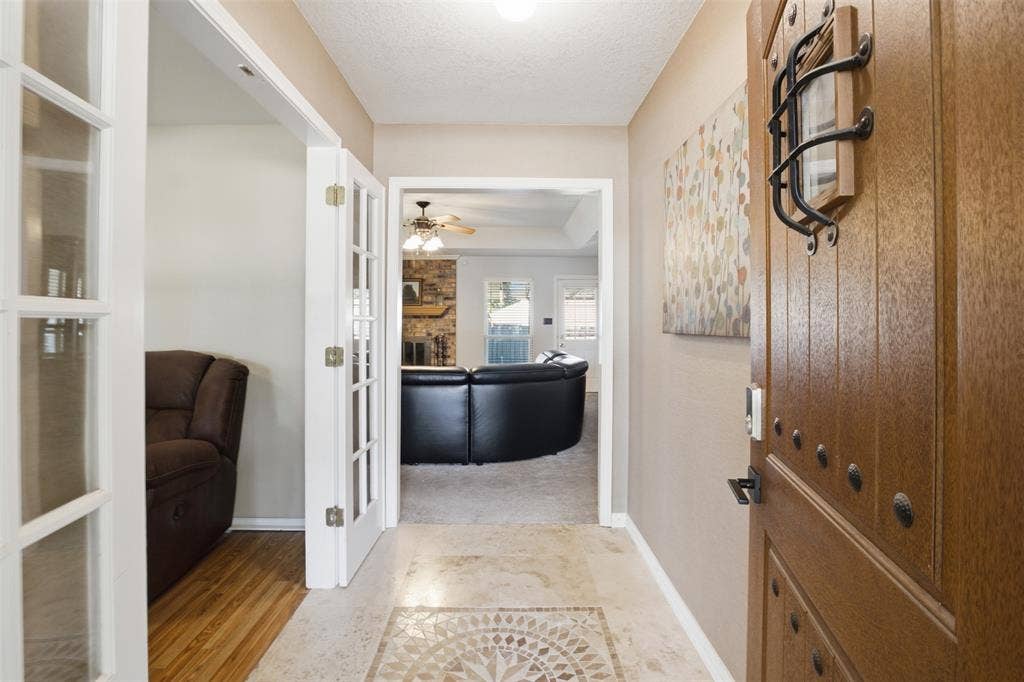 1920 Big Sky Drive, Lewisville, TX 75077 A welcoming entryway invites you inside and sets the tone for the rest of the home.