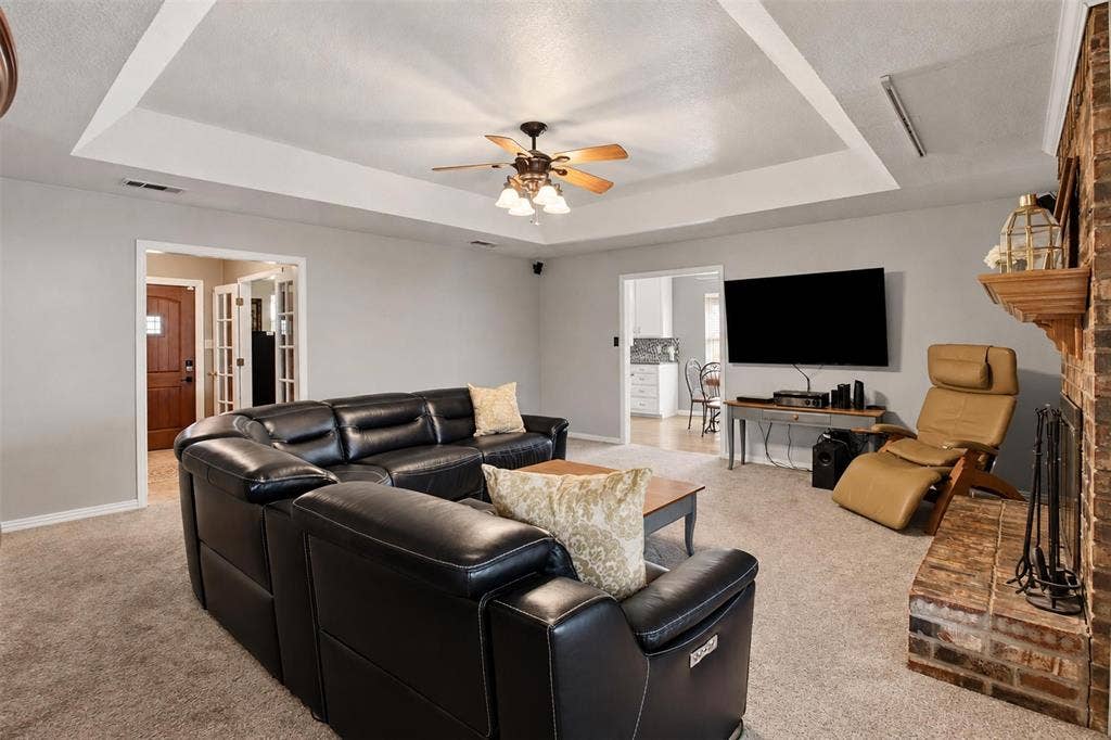 1920 Big Sky Drive, Lewisville, TX 75077 Another perspective of the living room, offering plenty of possibilities for furniture arrangements.