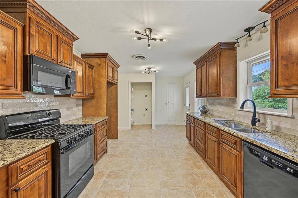 3809 Heywood Avenue, Fort Worth, TX 76109 3809 Heywood Avenue, Fort Worth, TX 76109