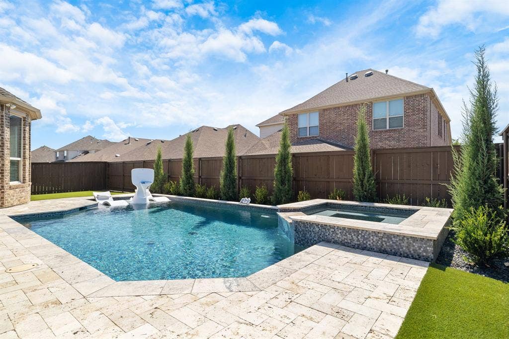 11109 Villa Canales Lane, Frisco, TX 75035 Gorgeous Pool & Spa