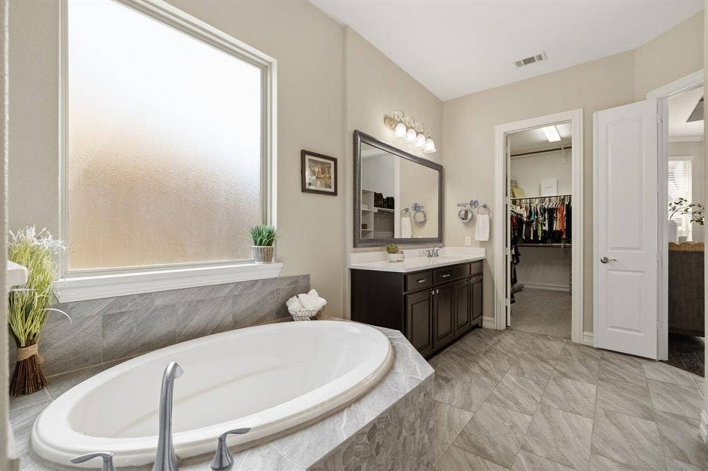 11109 Villa Canales Lane, Frisco, TX 75035 11109 Villa Canales Lane, Frisco, TX 75035