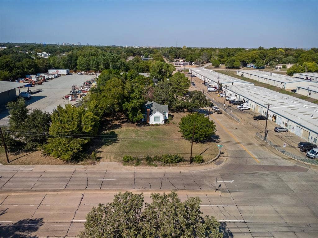 1201 S Wildwood Drive, Irving, TX 75060 MOSTLY CLEARED, OWNER TO REMOVE FRAME WITH ACCEPTED OFFER.